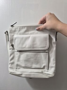 Giani Bernini White Leather Crossbody Bag